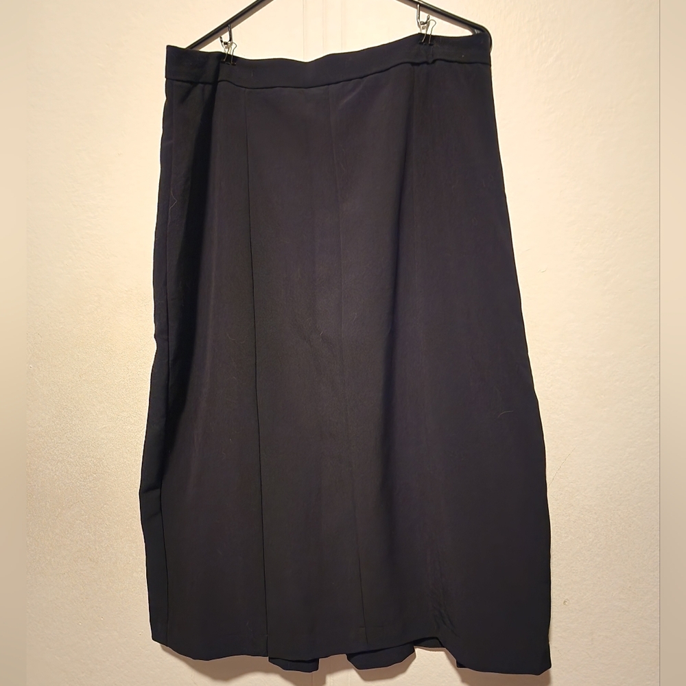 Elegant Black Women's Skirt
